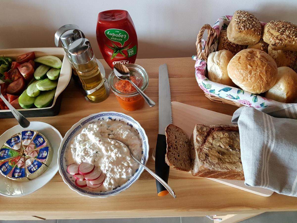 Bed and Breakfast Wypoczynek Pod Lipami à Ruciane-Nida Extérieur photo