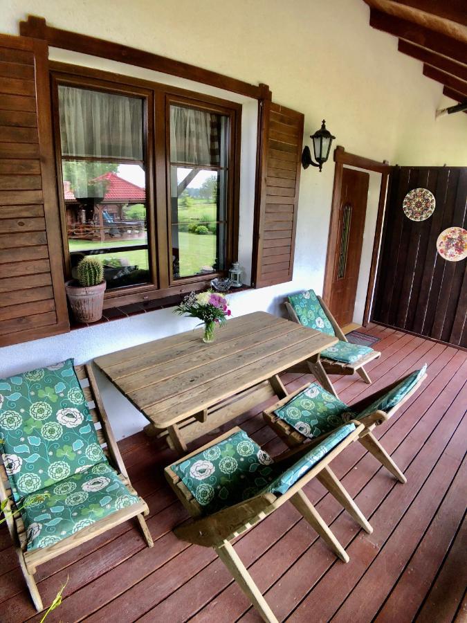 Bed and Breakfast Wypoczynek Pod Lipami à Ruciane-Nida Extérieur photo