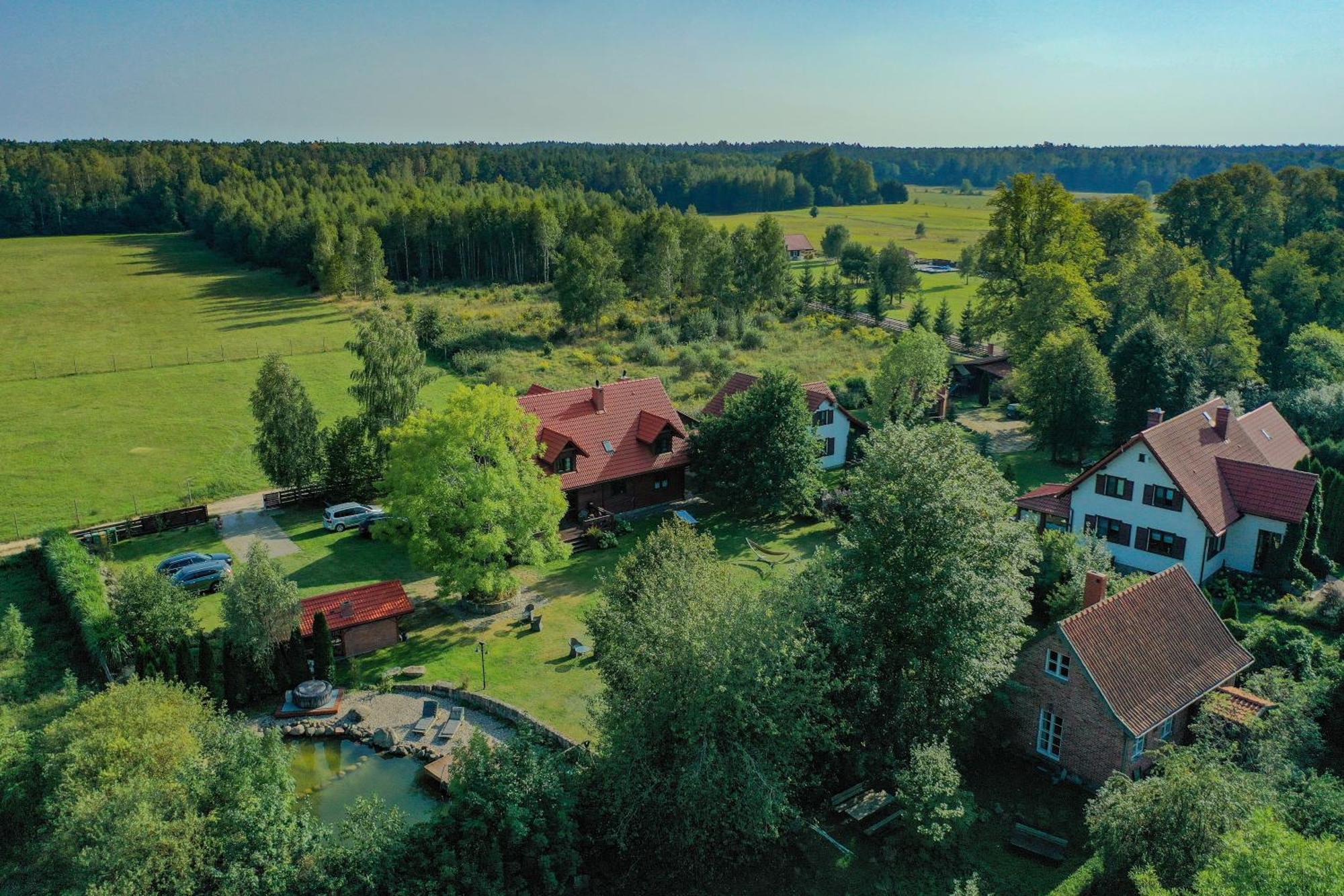 Bed and Breakfast Wypoczynek Pod Lipami à Ruciane-Nida Extérieur photo